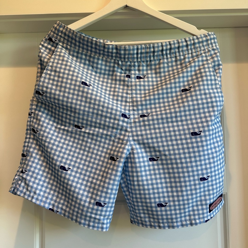 Vineyard Vines boys swim trunks size L